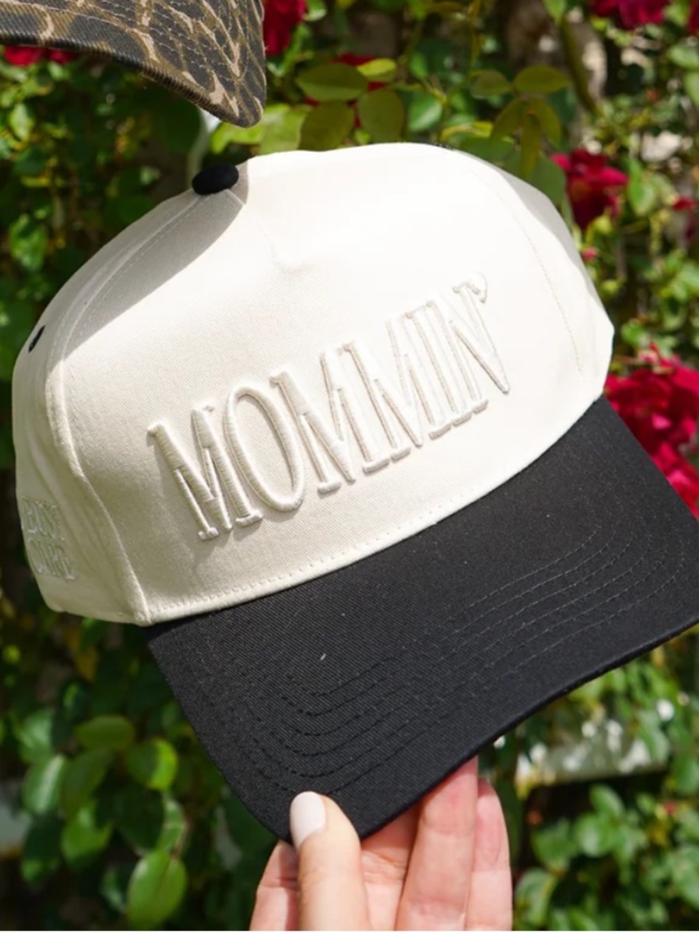 Kenz Kustomz Mommin’ Cream Black Trucker Hat NWT